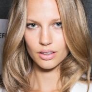 How to avoid split ends in blonde hair? Learn how to get away from the problem and have perfect strands!