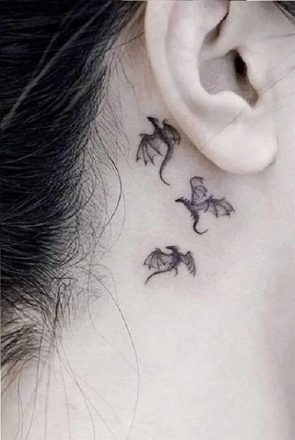 Scopri 65 immagini di tatuaggi femminili sul collo