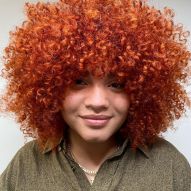 Copper red curly hair: 30 inspirations and tips for not undoing the curls