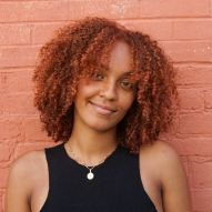 Copper red curly hair: 30 inspirations and tips for not undoing the curls