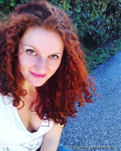 Long curly red hair: 15 photos of red curls + care tips to prevent dryness and split ends