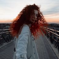 Long curly red hair: 15 photos of red curls + care tips to prevent dryness and split ends