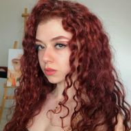 Comment se teindre les cheveux en rouge pour la première fois ? Pas à pas