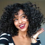 Découvrez la coupe de cheveux bouclée parfaite pour chaque type de visage !