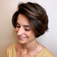 Bright brunette with short hair: 30 inspirations and tips to bet on the trend