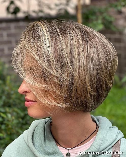 Bright brunette with short hair: 30 inspirations and tips to bet on the trend