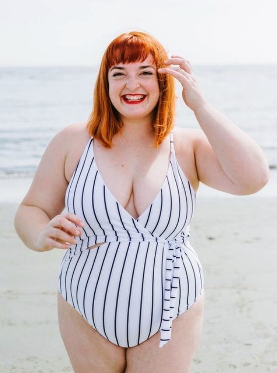 Plus size bikinis and swimsuits: inspirations from beautiful models for all bodies!