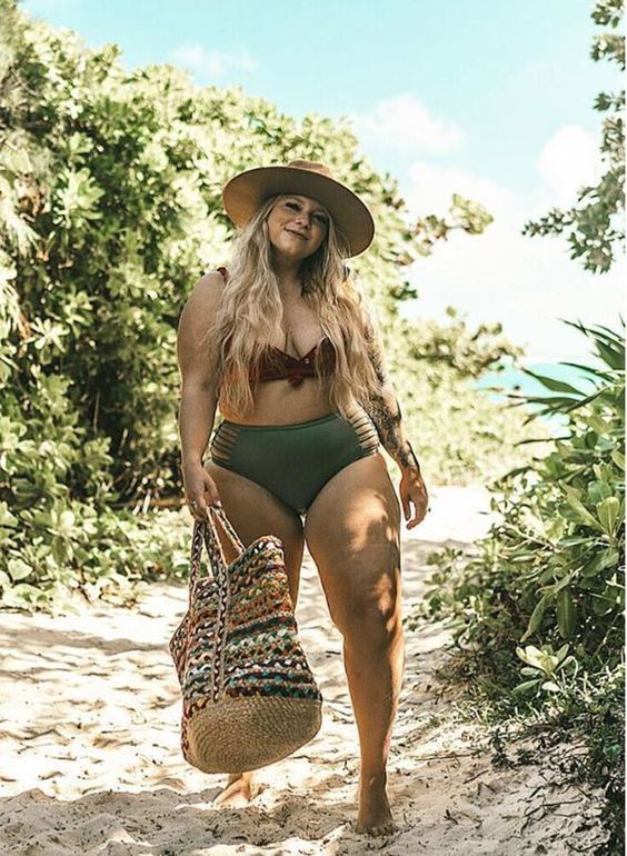 Plus size bikinis and swimsuits: inspirations from beautiful models for all bodies!