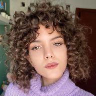 Cabello castaño claro: 20 fotos del color y consejos para elegir el tinte adecuado