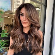 How to make lit brunette alone? Dye tips and how to dye your hair at home