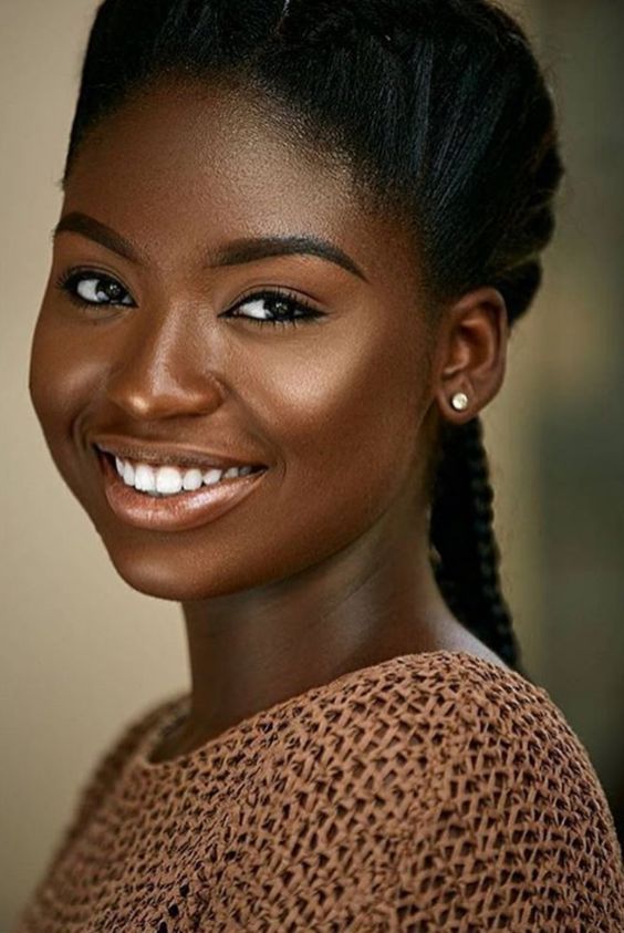 Makeup for black skin: tips for a stunning look