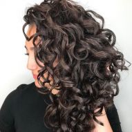 Todo sobre el cabello chocolate: qué tinte usar, cómo retocarlo, fotos y cómo cuidarlo después de la transformación