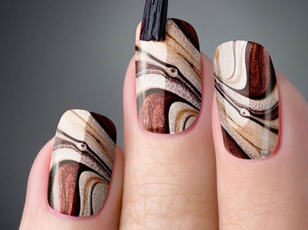 12 styles de nail art pour refléter votre personnalité