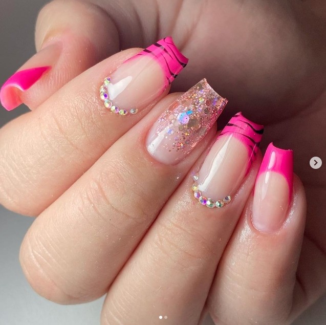 24 encapsulated nail ideas to rock
