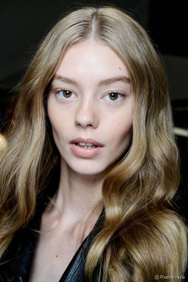 Is it possible to lighten hair with toner? Find it out!