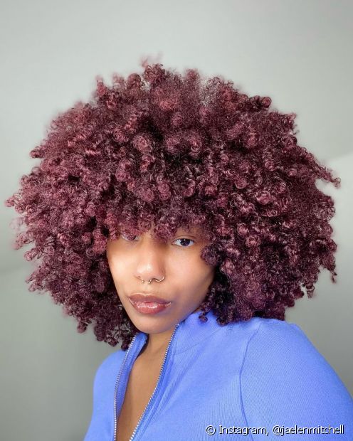 Tons cheveux roux pour peau noire : 6 nuances pour conquérir les cheveux roux