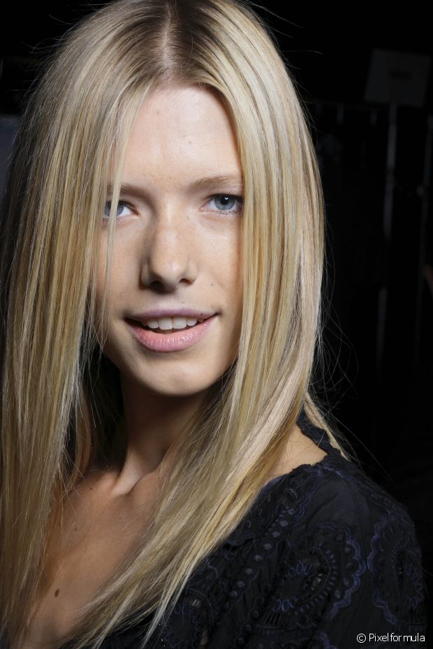 How to make straight hair dry with a flat iron? Tips for perfect straightening