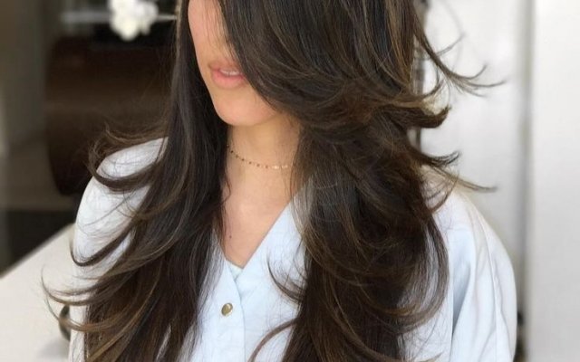 See the best haircuts for long hair