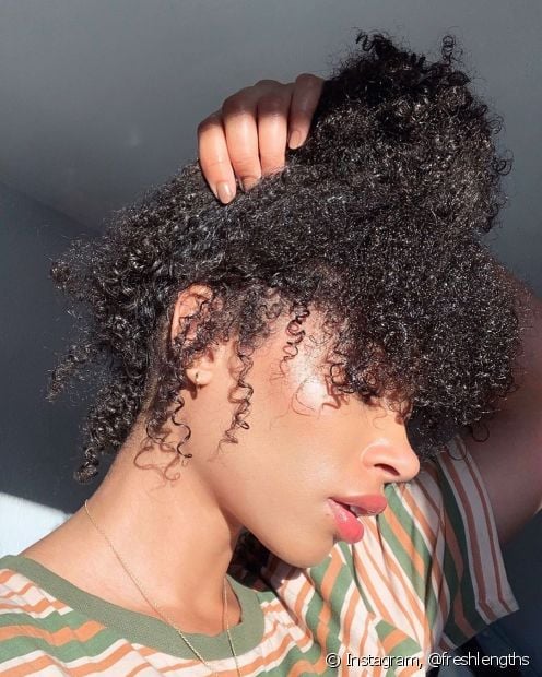 11 hairstyles for curly hair: get inspired by quick and easy looks