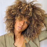 20 fotos de cabello rubio dorado para inspirarte y consejos de tinte para iluminar tus mechones