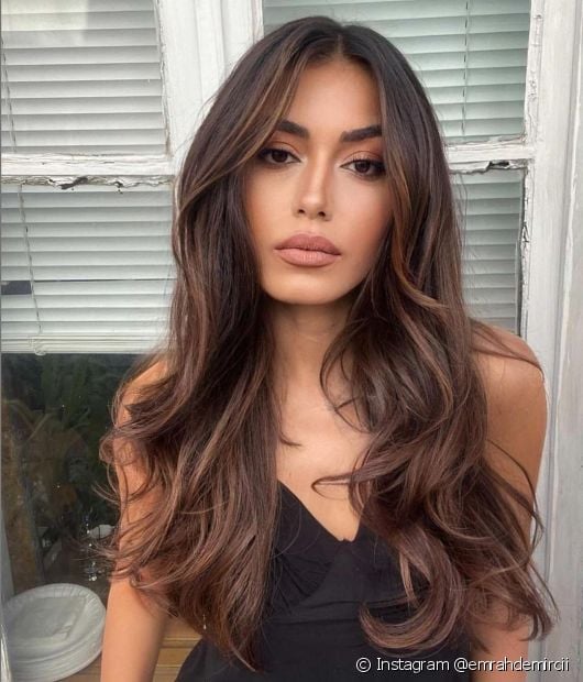 Coffee lit brunette: 30 photos and ink tip to bet on the trend