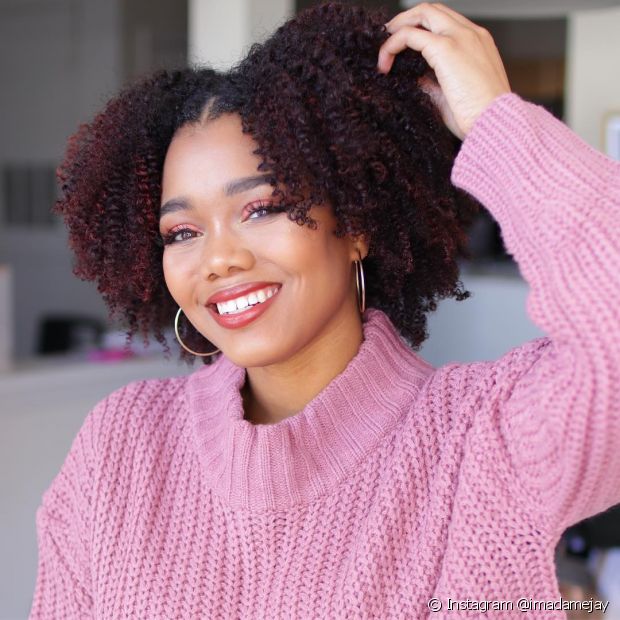 20 dark red curly hair photos and dye tips to use