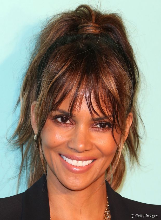 See 8 situations that only women with bangs understand!