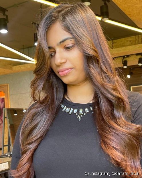 Copper brown on brunettes: 30 photos and tips to bet on the lightened color