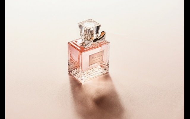 Los 12 mejores perfumes de mujer por los que apostar en 2023