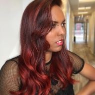 Hair with red highlights: 25 photos with techniques to inspire you!