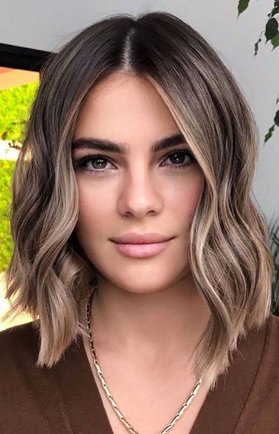 Cheveux châtain clair : découvrez 45 photos et laissez-vous inspirer !