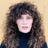 Curly bangs: how to cut, finish, choose the best type + 10 inspiration photos