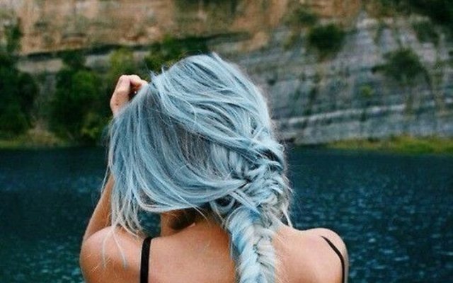 Blue hair: see the main shades and learn to dye it at home