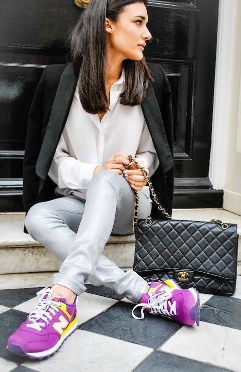 Con estilo y comodidad: ¡mira 50 looks con zapatillas de mujer!