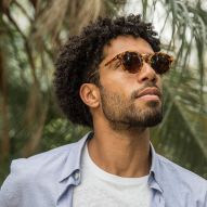 Male curly hair: how to go through the hair transition