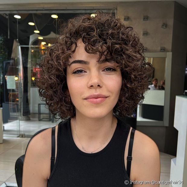 Short layered haircut: 40 photos in curly, kinky, wavy and straight