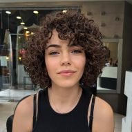 Short layered haircut: 40 photos in curly, kinky, wavy and straight