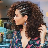 Peinados sencillos para cabello largo y rizado: 5 estilos para hacer sola y realzar el largo de las hebras