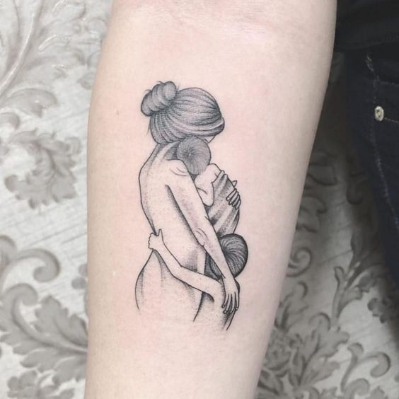 Tatouage familial : voyez de belles façons d'honorer les membres de votre famille