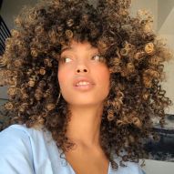 Golden brown hair: learn how to achieve coloring and get inspired by 20 photos