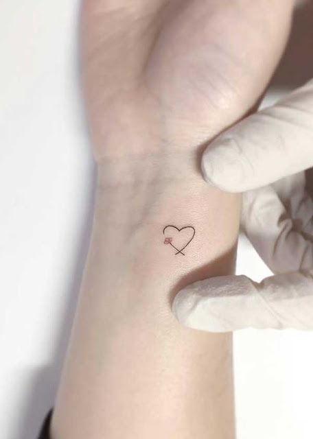 Piccoli tatuaggi: 200 suggerimenti per ottenere presto il vostro!