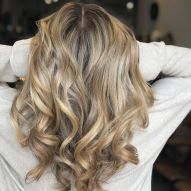 Coupe en V : vérifiez différentes longueurs pour tous les types de cheveux