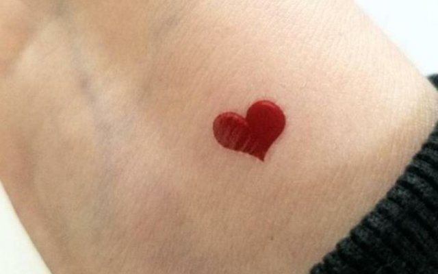 Tatuaggio minimalista: 45 consigli per chi è in cerca di ispirazione