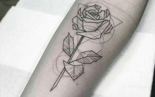 Minimalist tattoo: 45 tips for those looking for inspiration