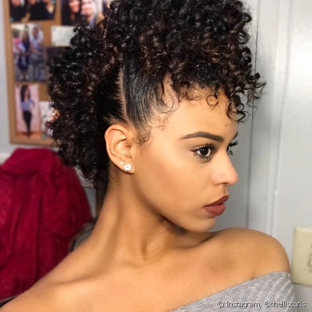 Princess hairstyles for curly hair: 10 photos to help you choose!