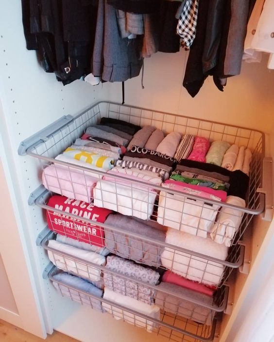 How to organize your wardrobe in 10 steps