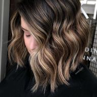 Cheveux blonds ombrés : voir 25 photos de la technique qui illumine le regard sans avoir à teindre tous les cheveux