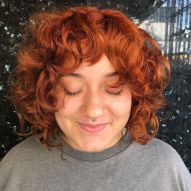 Cabello ondulado bob corto: 18 fotos del atajo + consejos de estilo