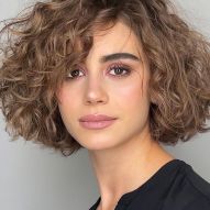 Short bob wavy hair: 18 photos of the short cut + styling tips