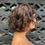 Short bob wavy hair: 18 photos of the short cut + styling tips